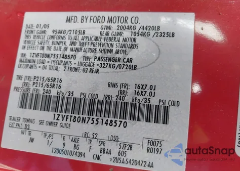 2005 Ford Mustang V6 Deluxe/V6 Premium z USA, uszkodzony, nr VIN 1ZVFT80N755148570